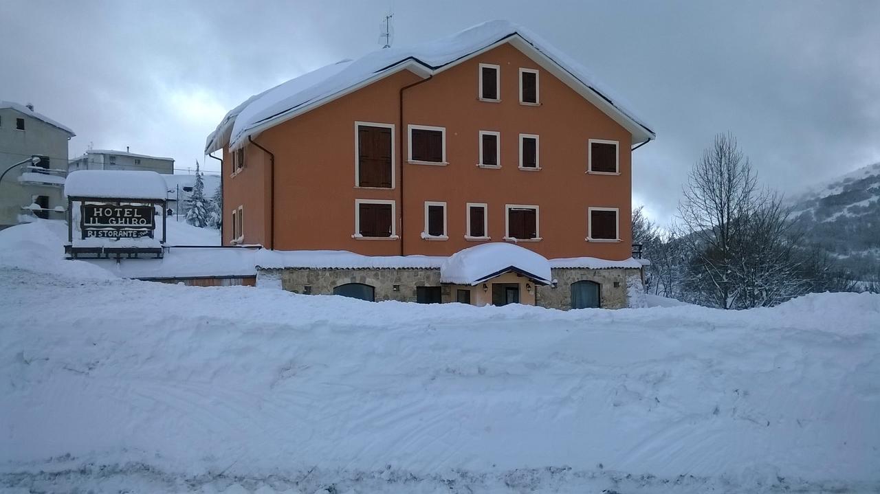 Hotel Il Ghiro Овиндоли Экстерьер фото